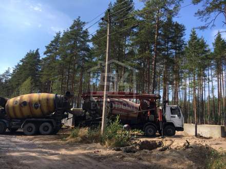 Строительство дома из СИП панелей по индивидуальному проекту в КП Финский Бриз Ленинградской области.