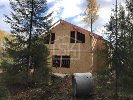 Строительство дома из СИП панелей по индивидуальному проекту в Мини Лахти Ленинградской области.