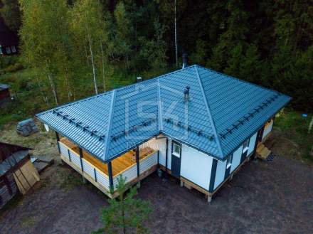 Строительство дома из СИП панелей по индивидуальному проекту в п. Лебяжье Ленинградской области.