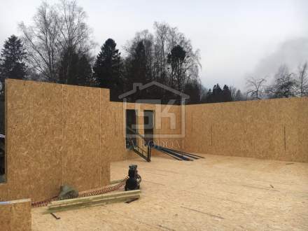 Строительство дома из СИП панелей по индивидуальному проекту в п. Песочное 1 Ленинградской области