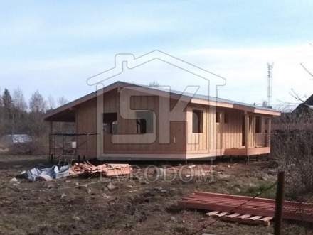 Строительство одноэтажного дома из СИП панелей в д. Чаща Ленинградской области.