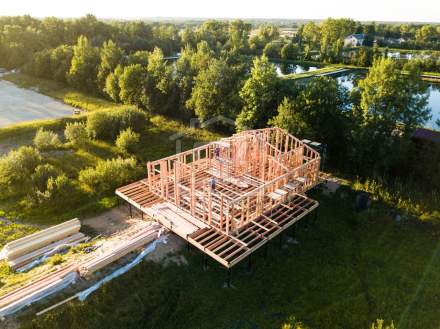 Строительство ресторана из СИП панелей по индивидуальному проекту в п. Ропша Ленинградской области